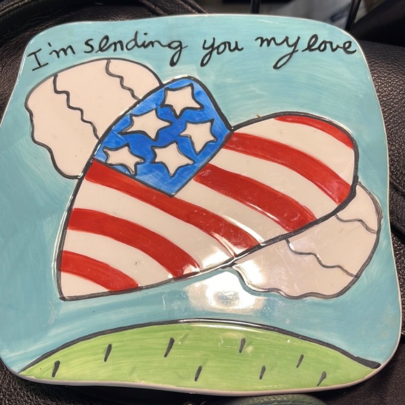 Sandra Magsamen for Silvestri "Im Sending" My Love" Ceramic Hanging Wall Decor - Picture 1 of 4